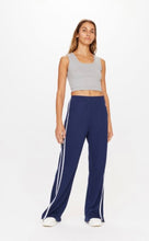 Load image into Gallery viewer, The Upside Juliet Pant
